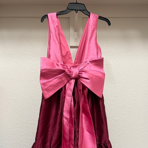 Hutch Harlow Gown - Picture 4 of 10